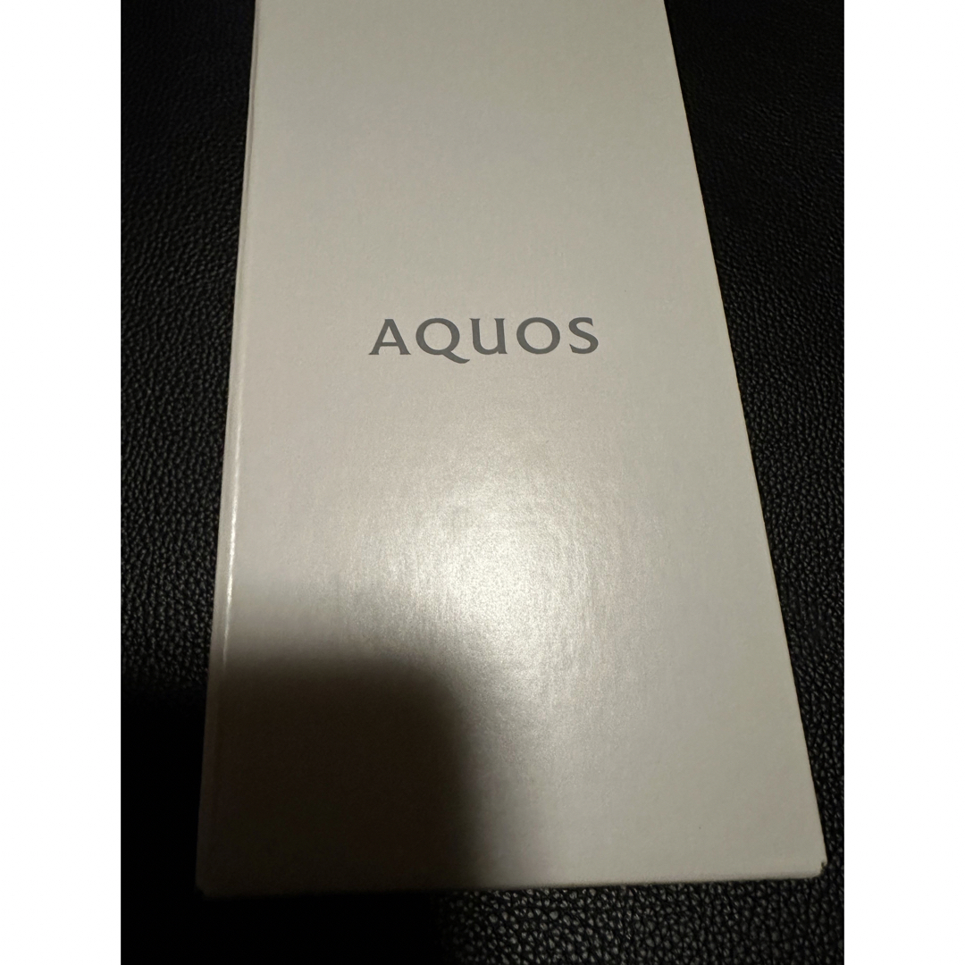 AQUOS(アクオス)のAQUOS sense 7 PLUS ブラック スマホ/家電/カメラのスマートフォン/携帯電話(スマートフォン本体)の商品写真