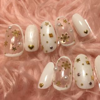 sale✨スノーネイル♡バレンタイン コスメ/美容のネイル(つけ爪/ネイルチップ)の商品写真