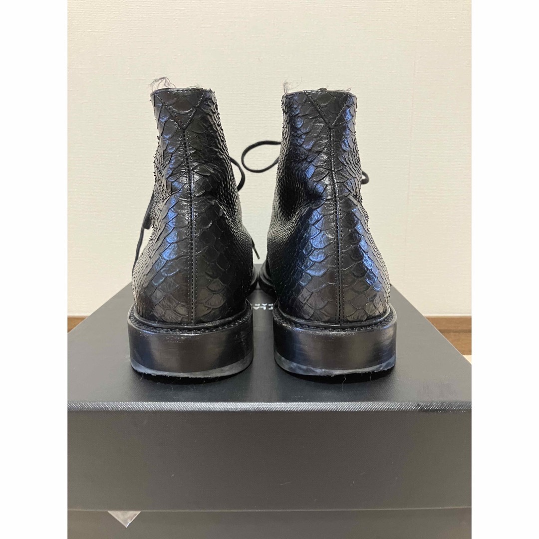 Saint Laurent(サンローラン)のサンローラン　パイソン　レースアップ　ブーツ　saintlaurent 39  レディースの靴/シューズ(ブーツ)の商品写真