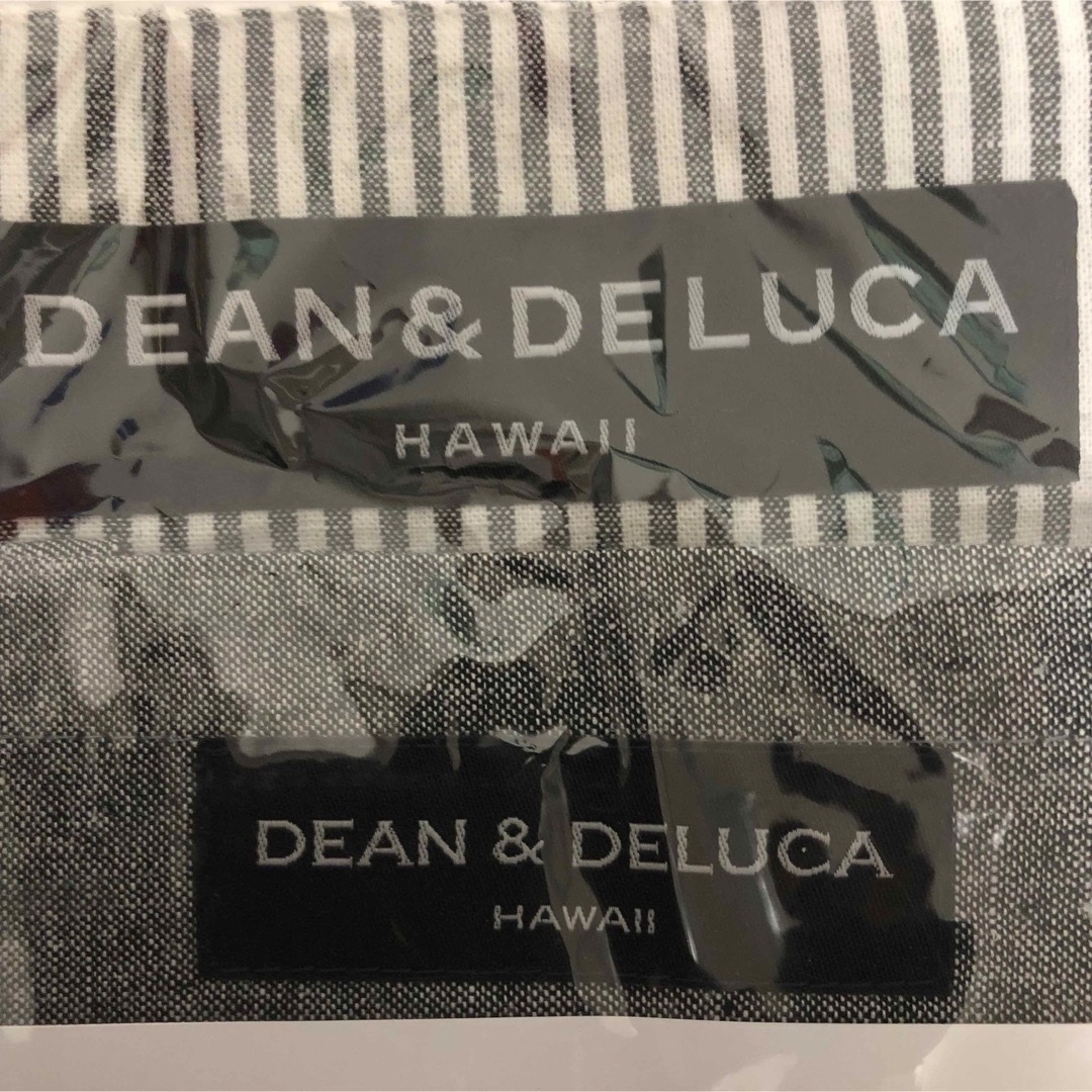 DEAN & DELUCA(ディーンアンドデルーカ)の匿名配送 ハワイ ディーン&デルーカ エプロン ２枚セット キッズ/ベビー/マタニティの授乳/お食事用品(お食事エプロン)の商品写真