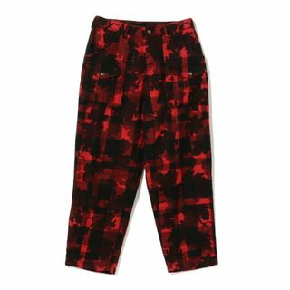 ビームス(BEAMS)の【RED】BEAMS PLUS / ウール チェック カモフラージュプリント ブッシュパンツ(その他)