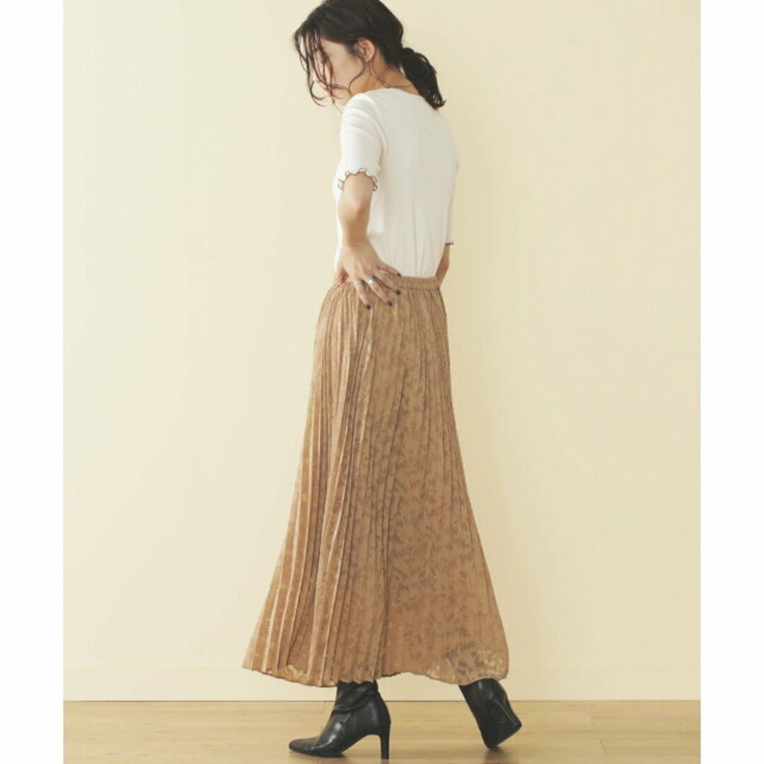 BEAMS(ビームス)の【BEIGE】BEAMS HEART / カットジャカード プリーツスカート レディースのスカート(ロングスカート)の商品写真