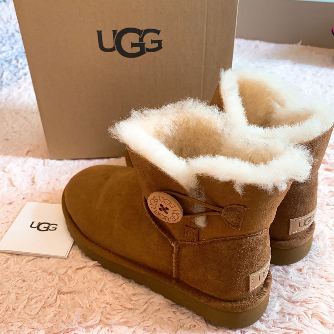 UGG アグ ムートンブーツ ベイリーボタン2 - 靴