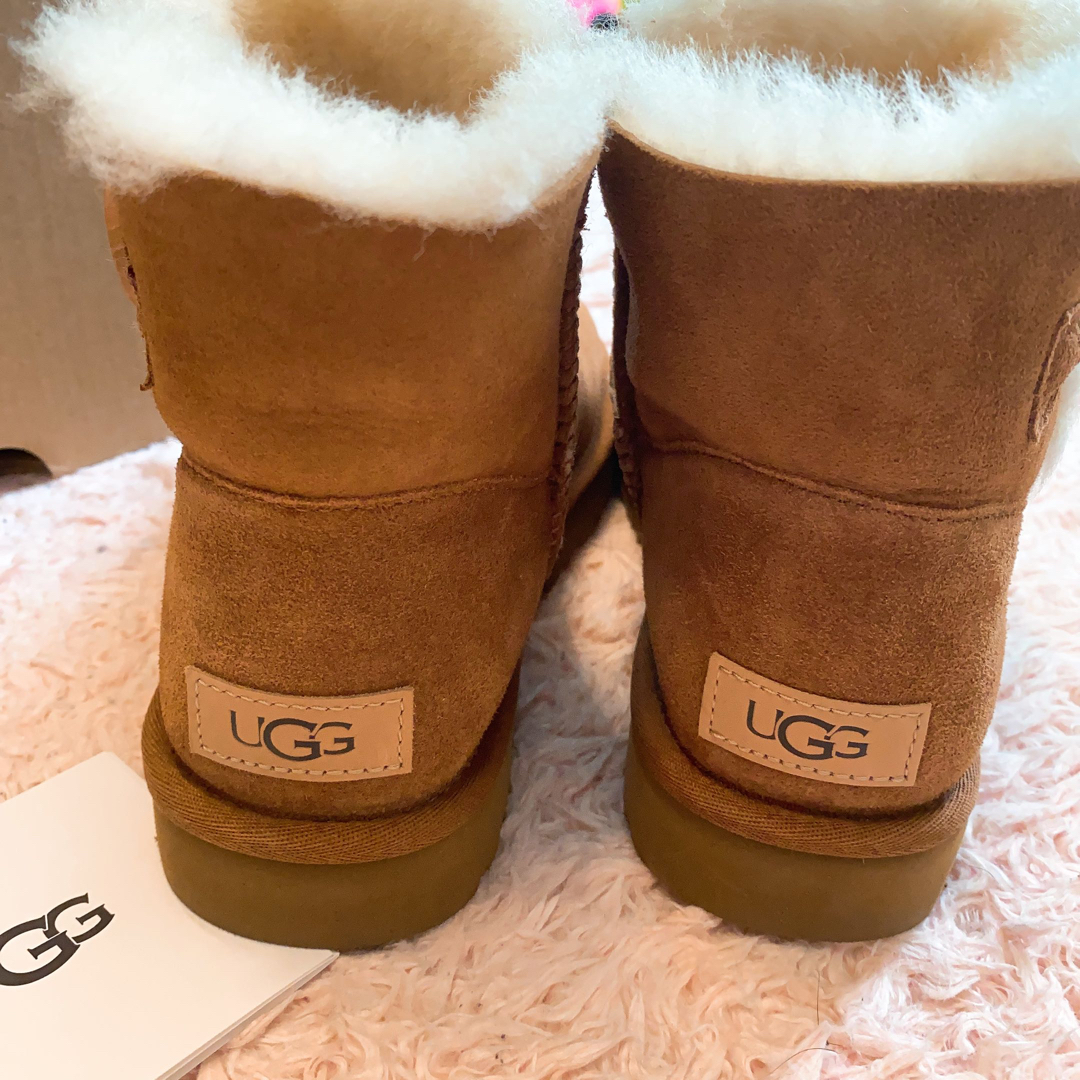 UGG アグ　MINI BAILEY BUTTON Ⅱ   完売品　希少‼︎ 3