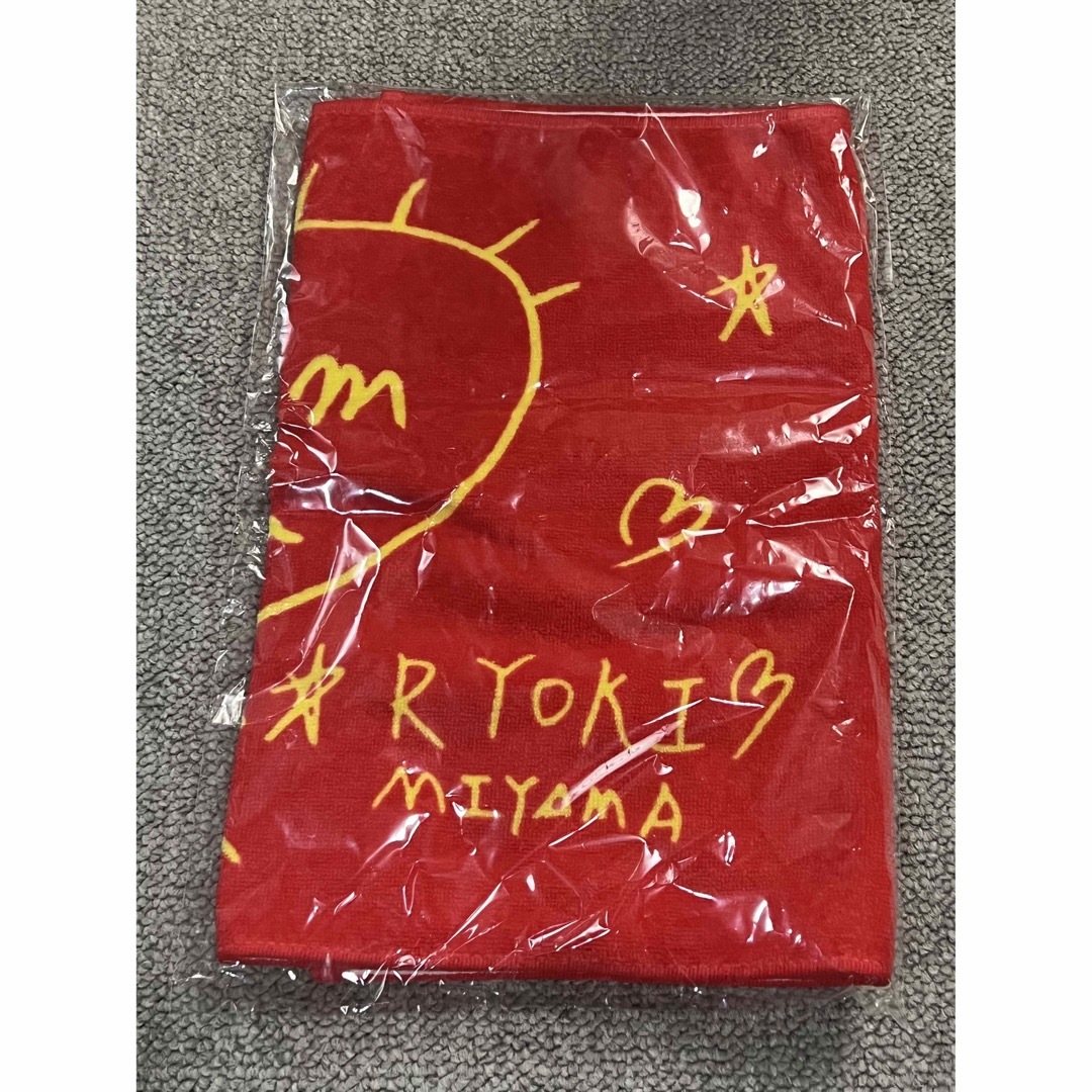 三山凌輝 軌跡展 タオル 赤坊主 の通販 by いむーくshop|ラクマ 三山凌輝 軌跡展 タオル 赤坊主 の通販 by いむーくshop|ラクマ