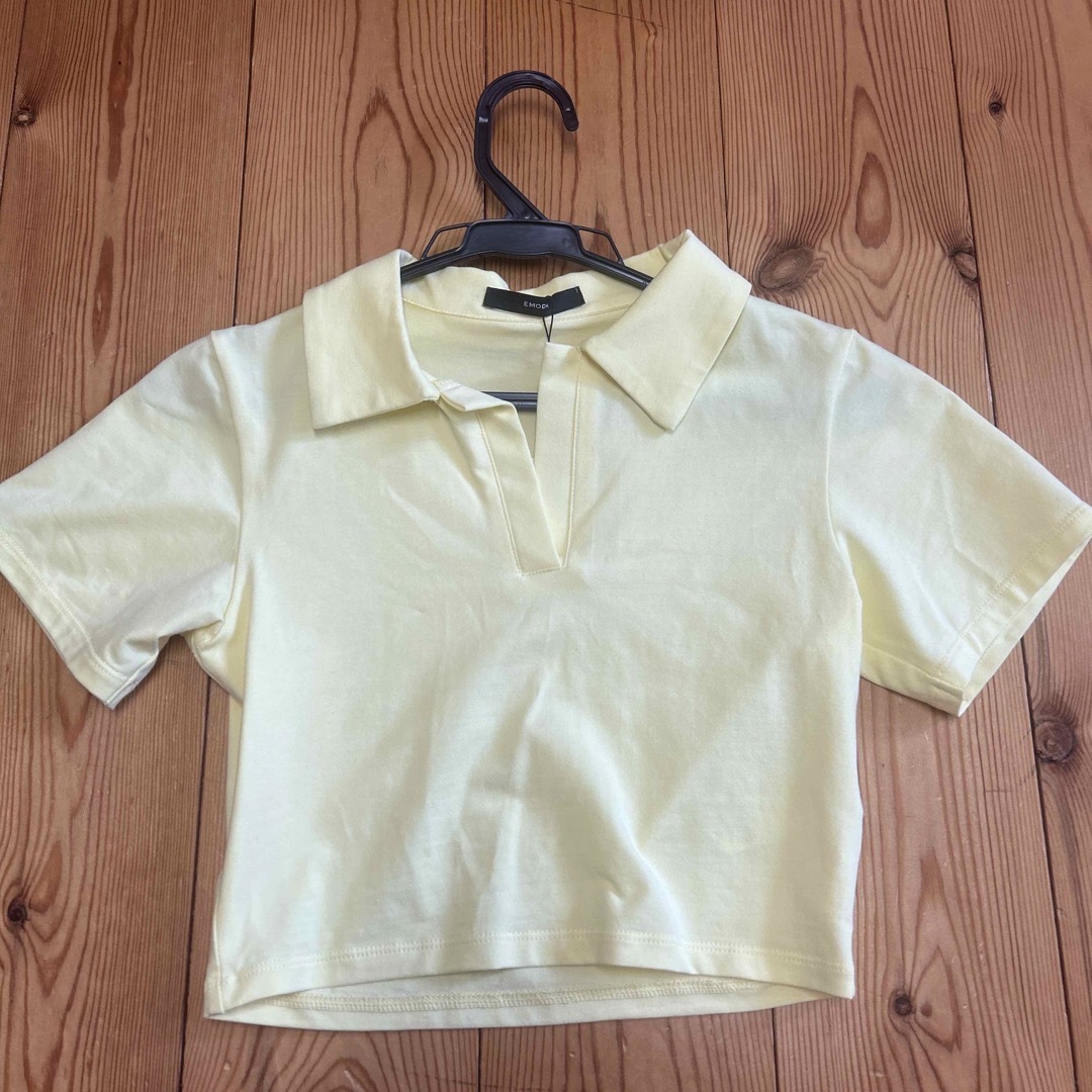 EMODA(エモダ)のEMODA  スキッパードロップストップ　イエロー レディースのトップス(Tシャツ(半袖/袖なし))の商品写真