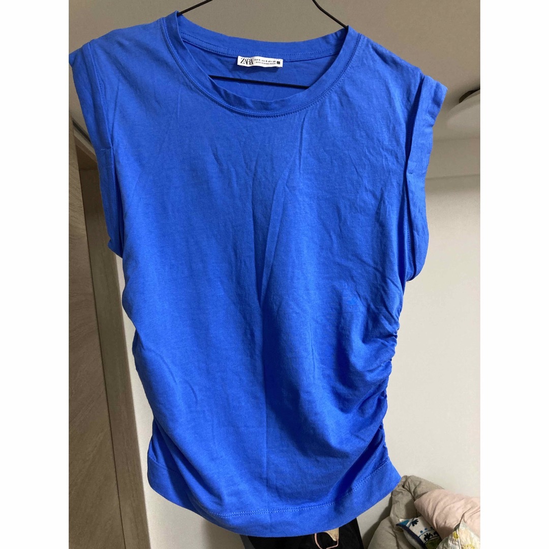 ZARA(ザラ)の【ZARA】ブルーカットソー　Tシャツ レディースのトップス(Tシャツ(半袖/袖なし))の商品写真