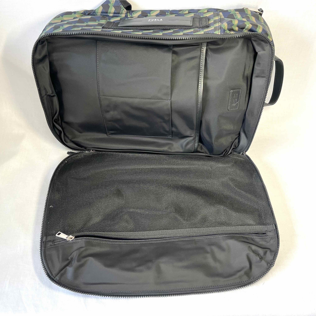 Furla(フルラ)のFURLA テクニカル トラベル バッグパック 大容量 ビジネス 仕事 メンズのバッグ(バッグパック/リュック)の商品写真