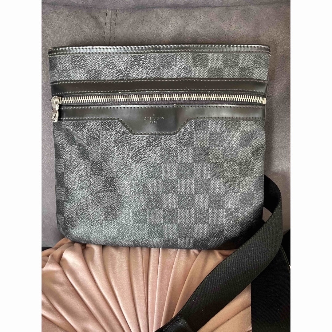 LOUIS VUITTON ダミエ グラフィット トマス ショルダーバッグ