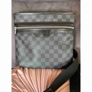 ルイヴィトン(LOUIS VUITTON)のLOUIS VUITTON ダミエ グラフィット トマス ショルダーバッグ(ショルダーバッグ)