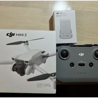 dji mini3 ドローンとバッテリー(ホビーラジコン)