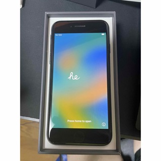 アイフォーン(iPhone)のiphone 8  b simフリー スペースグレイmq782j/a  携帯電話(スマートフォン本体)