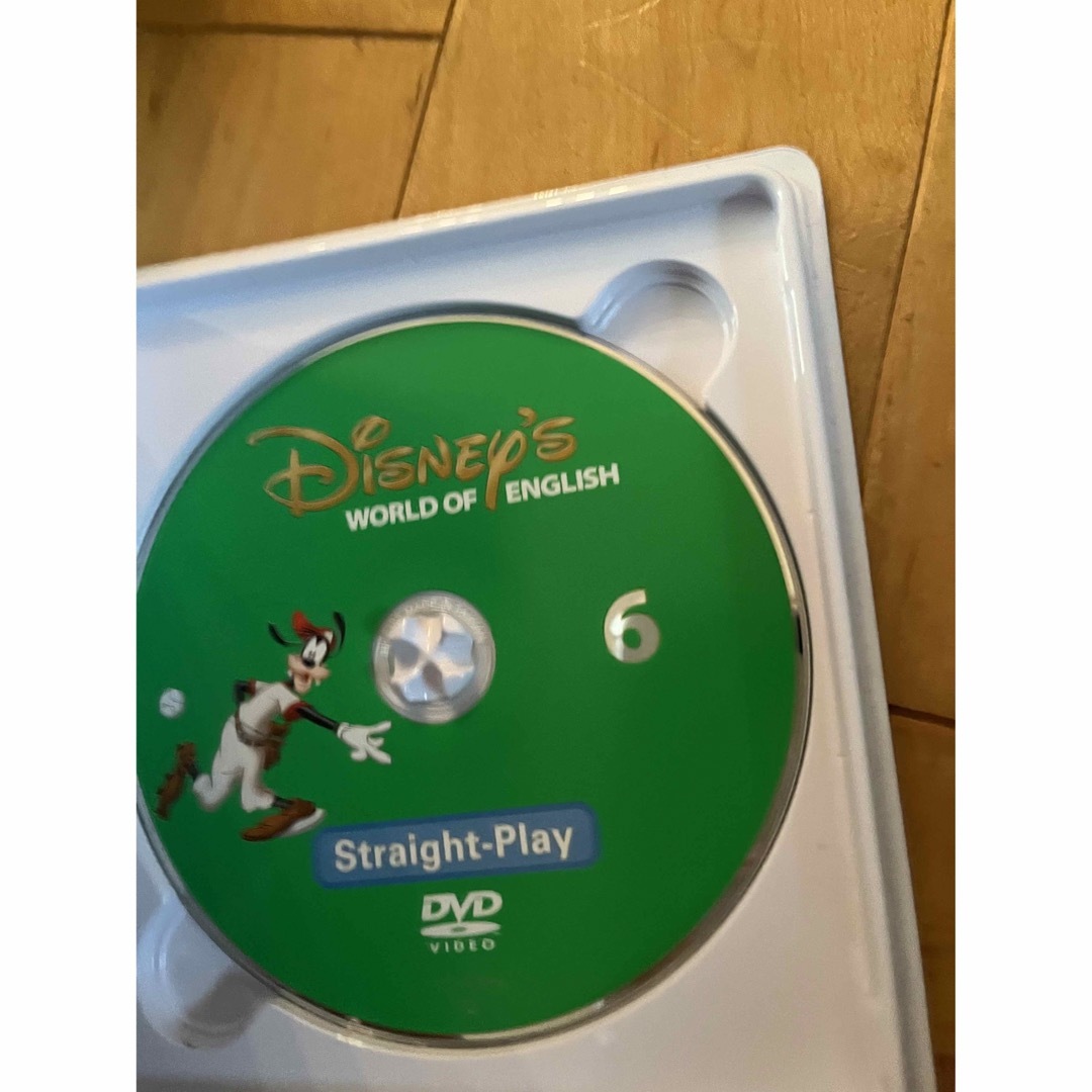 Disney(ディズニー)のワールドファミリー　straight- play 6 DVD キッズ/ベビー/マタニティのおもちゃ(知育玩具)の商品写真