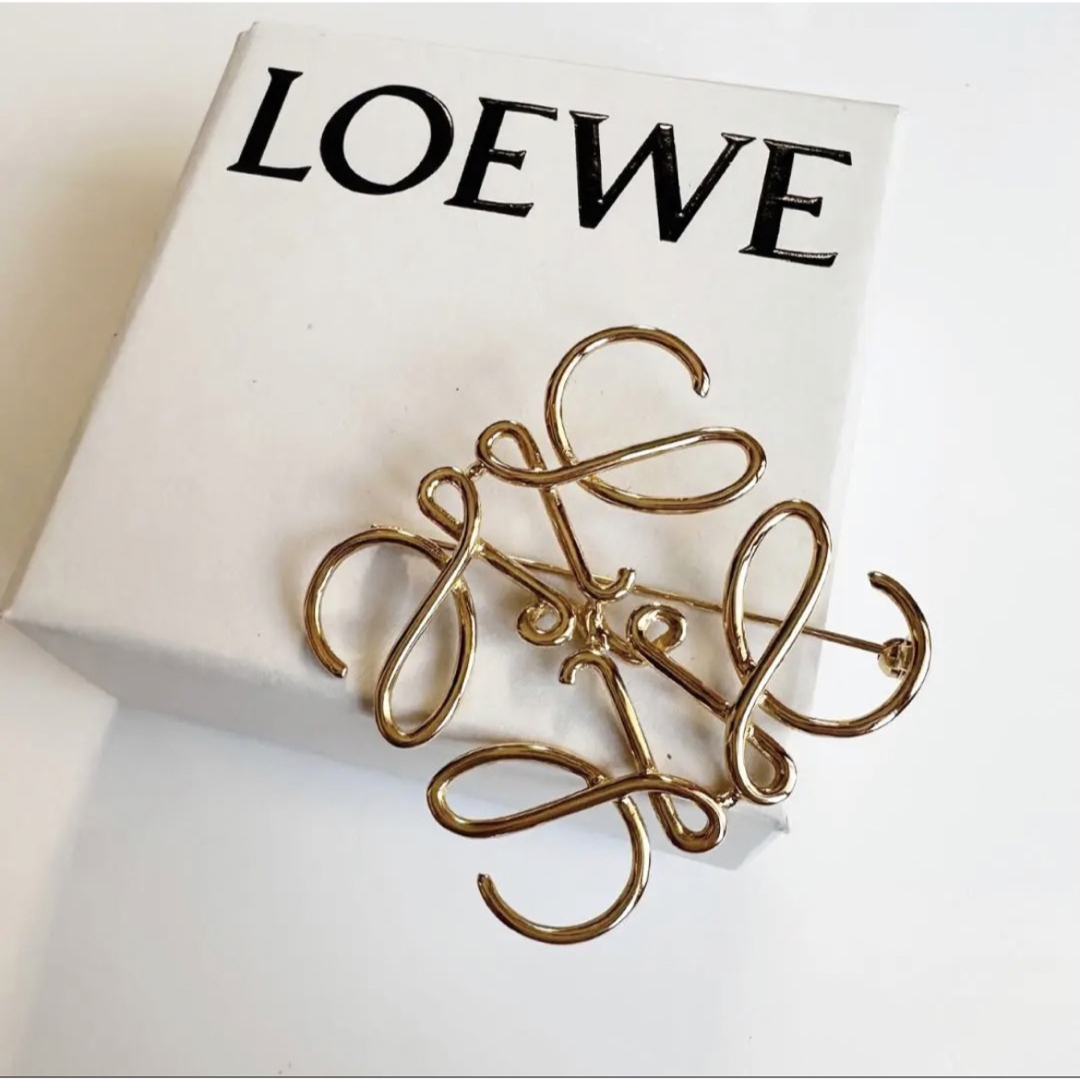 アナグラム☆大幅値下げ☆LOEWE ロエベ 大人気 正規品アナグラム ブローチ ゴールド