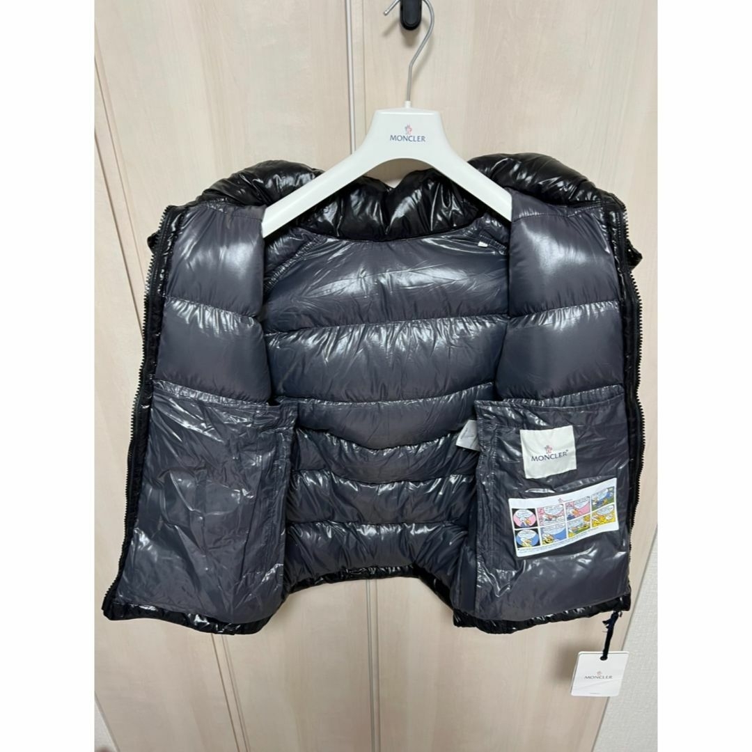 ☆未使用・本物保証☆MONCLER BORMES ダウンベスト 5 黒色 XXL