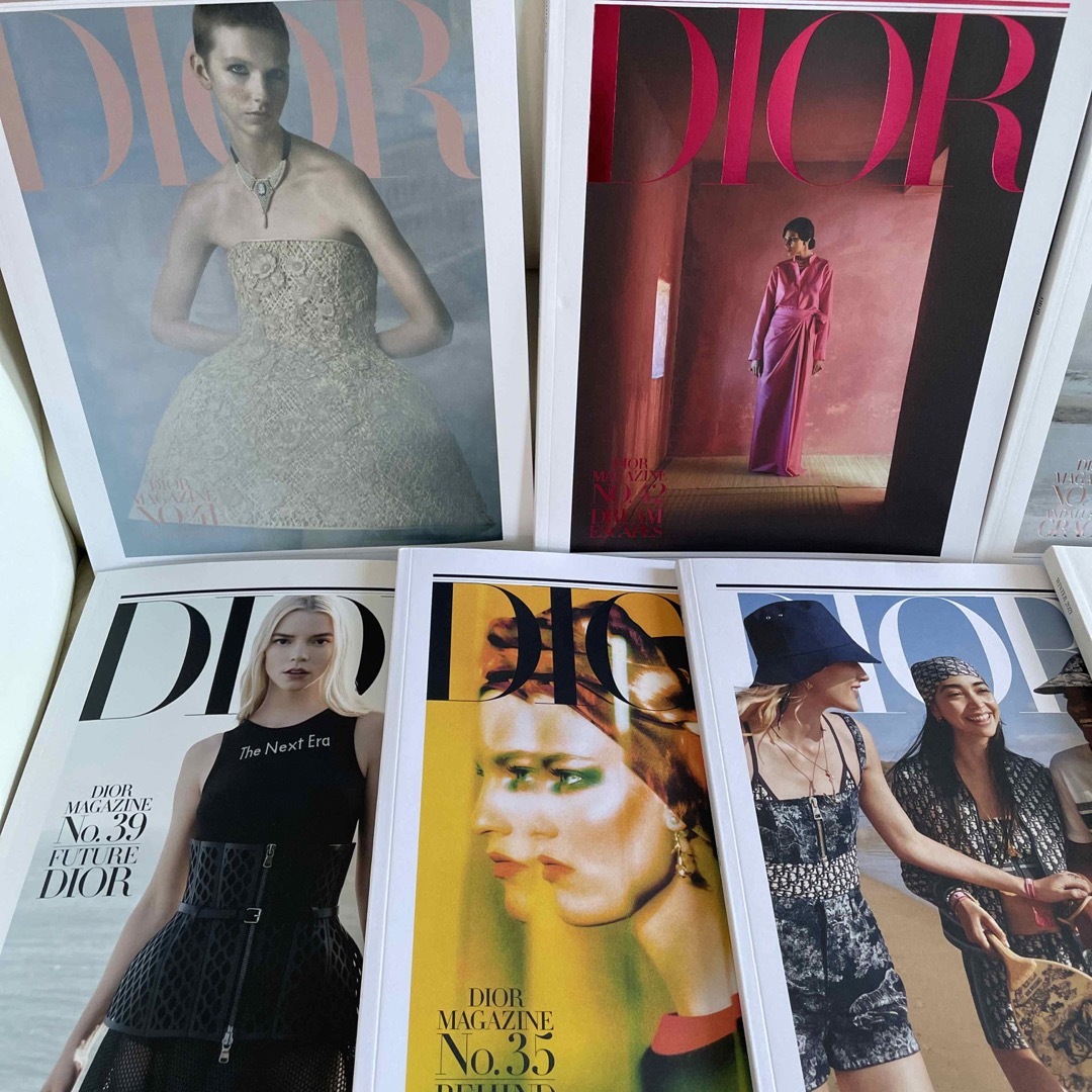 Dior(ディオール)のDior magazine 9冊セット エンタメ/ホビーの雑誌(ファッション)の商品写真