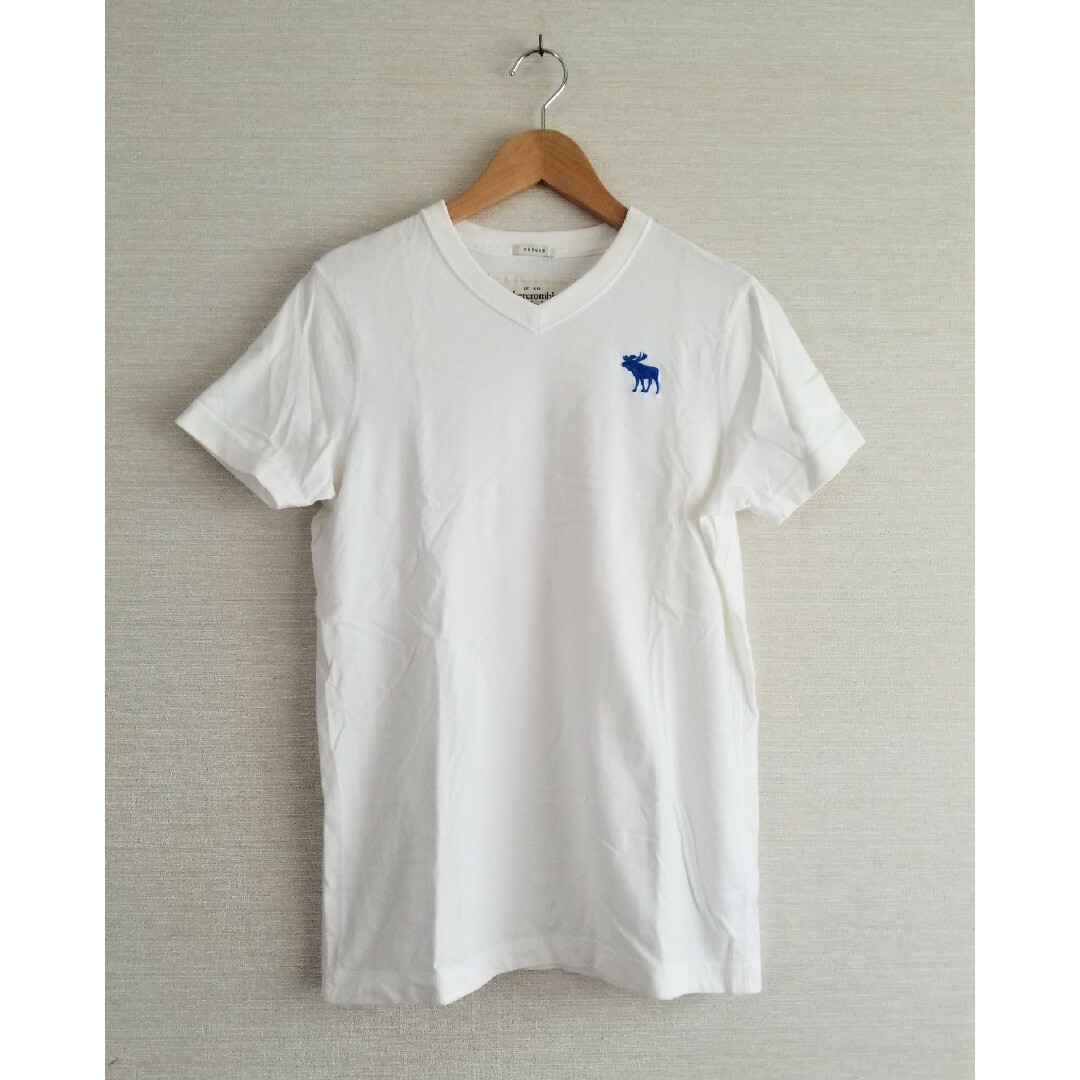 アバクロンビー&フィッチVネックTシャツ☆Abercrombie&Fitch☆☆