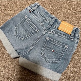 トミー(TOMMY)のトミー　デニムショートパンツ　ベビー男女兼用　80(パンツ)