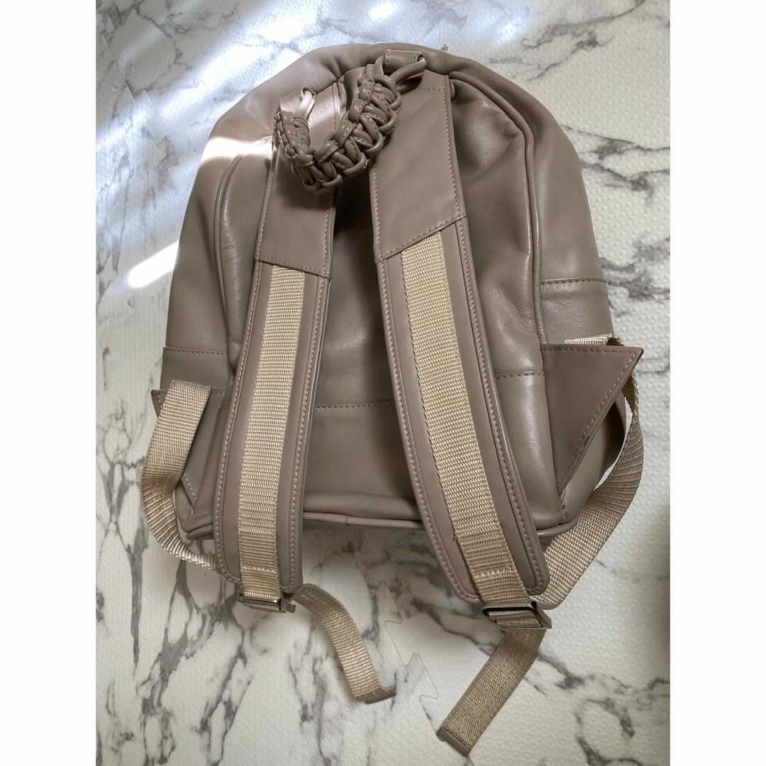 美品 sagan vienna レザー リュック ベージュ 伊勢丹新宿-