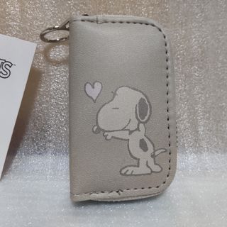 スヌーピー(SNOOPY)のPEANUT カラビナ付キーケース スヌーピー/ウッドストック グレー(キャラクターグッズ)