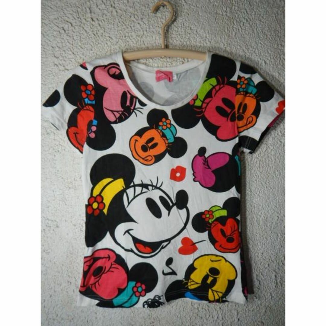 Disney(ディズニー)のo6699　ディズニー　レディース　ミニー　マウス　総柄　デザイン　tシャツ レディースのトップス(Tシャツ(半袖/袖なし))の商品写真