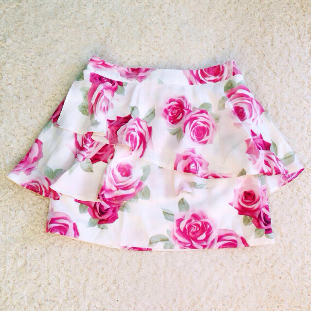 rienda(リエンダ)のローズプリントペプラムSK レディースのスカート(ミニスカート)の商品写真