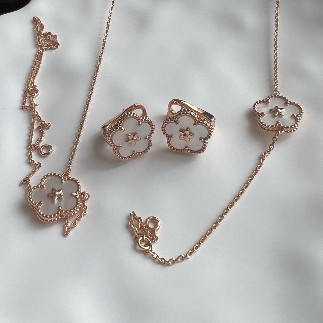 売り純正品 セット 桜 梅 小花 ピンクゴールドネックレス ピアス