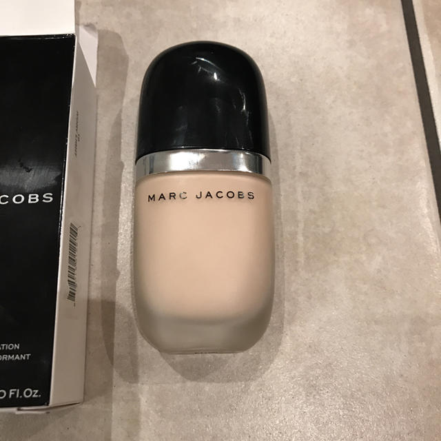 MARC JACOBS ファンデーション