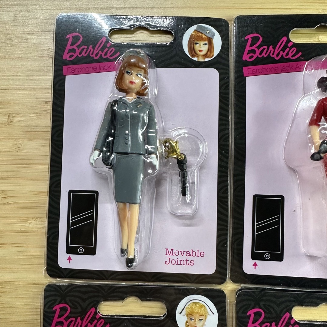 Barbie(バービー)のBarbie バービー　イヤホンジャック　4つセット　コンプリート スマホ/家電/カメラのスマホアクセサリー(ストラップ/イヤホンジャック)の商品写真