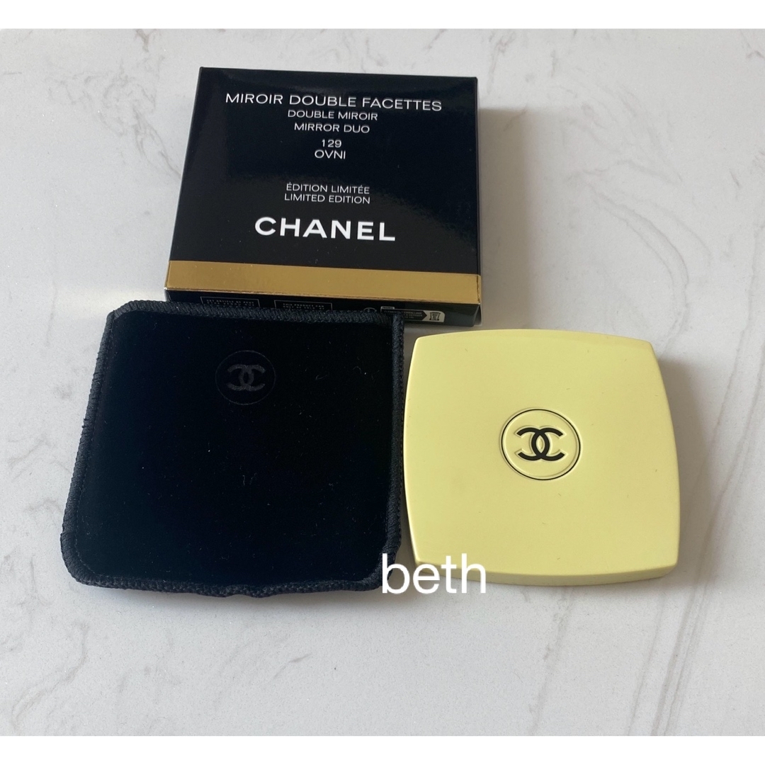 ファッション小物CHANELミラー　129 新品