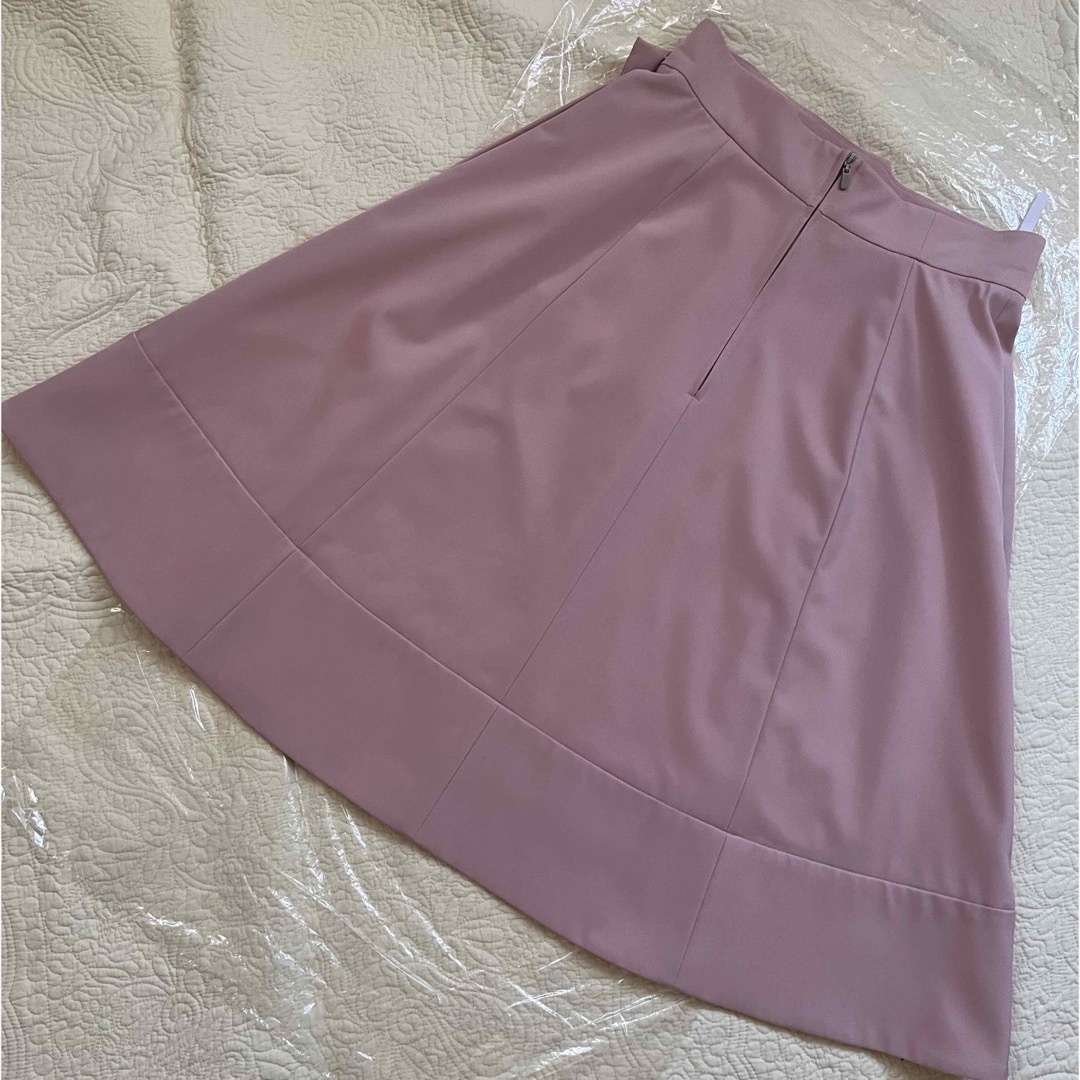 FOXEY NEW YORK(フォクシーニューヨーク)のフォクシーニューヨークフレヤースカートリボンモチーフサイズ38美品 レディースのスカート(ひざ丈スカート)の商品写真