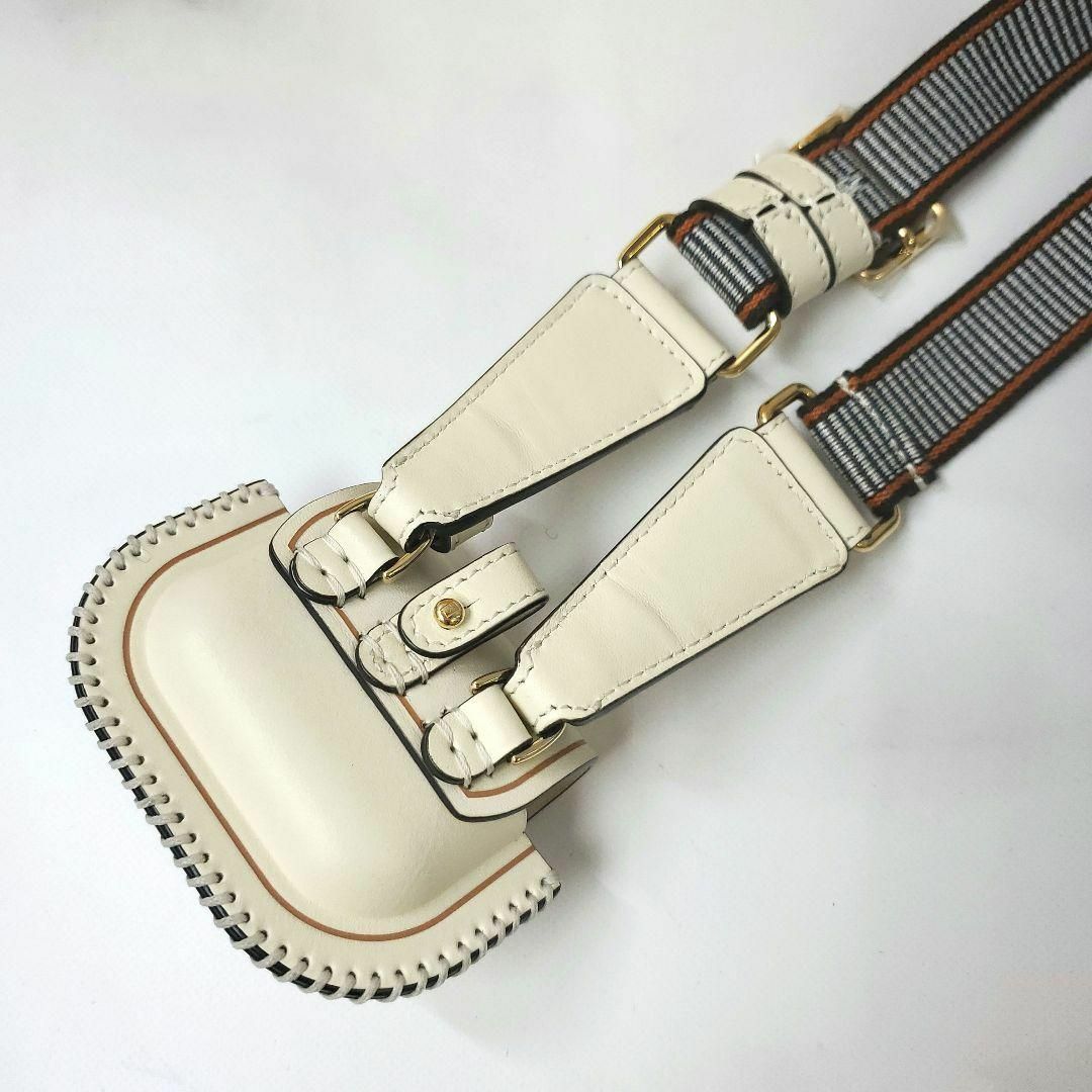FENDI フェンディ AirPods case MM312