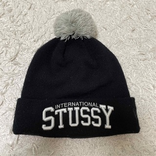 STUSSY - stussy ニューエラ ボンボンニット帽の通販｜ラクマ