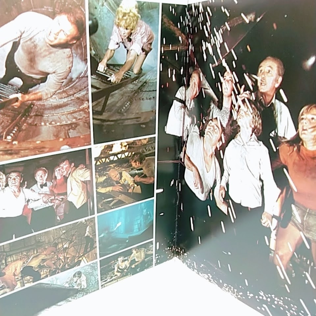 映画 ポセイドンアドベンチャー パンフレット エンタメ/ホビーのコレクション(印刷物)の商品写真