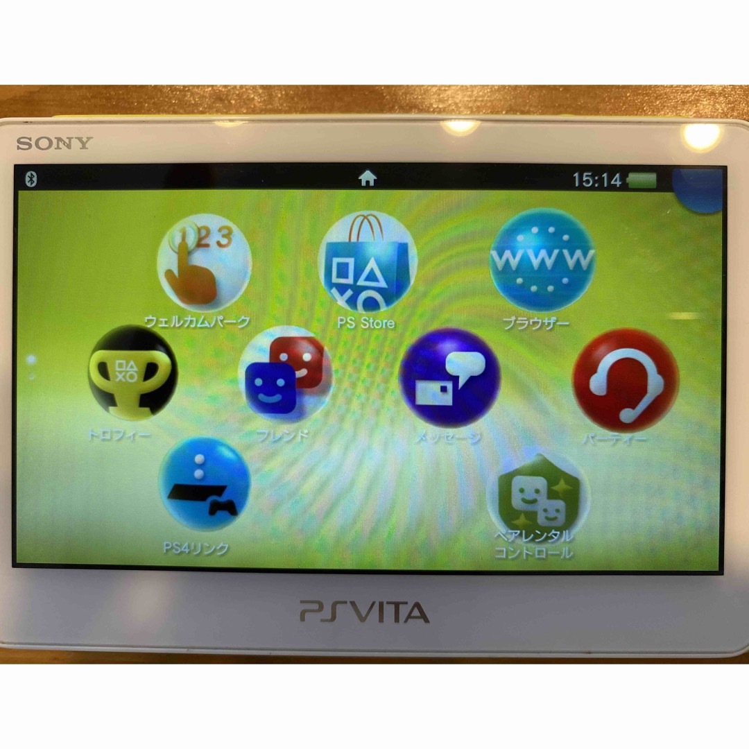 PlayStation Vita(プレイステーションヴィータ)のPlayStation®Vita PCH-2000 本体 ソフトセット エンタメ/ホビーのゲームソフト/ゲーム機本体(携帯用ゲーム機本体)の商品写真