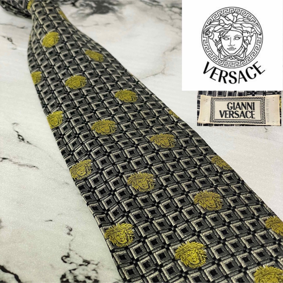 Gianni Versace(ジャンニヴェルサーチ)の【メデューサ総柄】VERSACE 高級ネクタイ 刺繍シルク100  イタリア製 メンズのファッション小物(ネクタイ)の商品写真