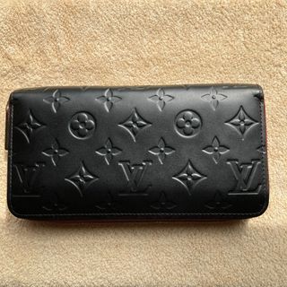 ルイヴィトン(LOUIS VUITTON)のルイヴィトン ジッピー ラウンドファスナー(財布)