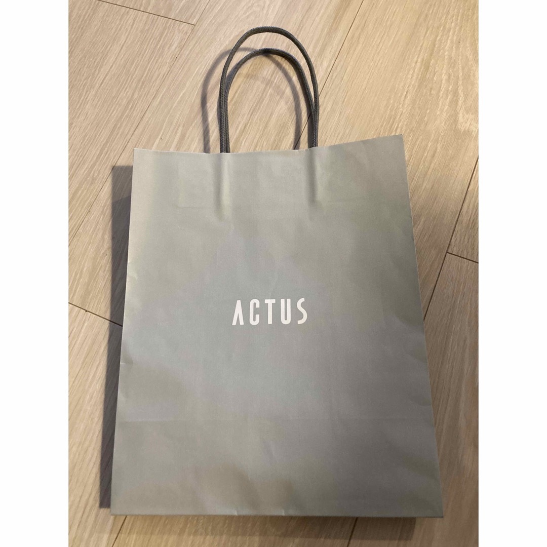 ACTUS(アクタス)のACTUS 紙袋　2枚セット レディースのバッグ(ショップ袋)の商品写真
