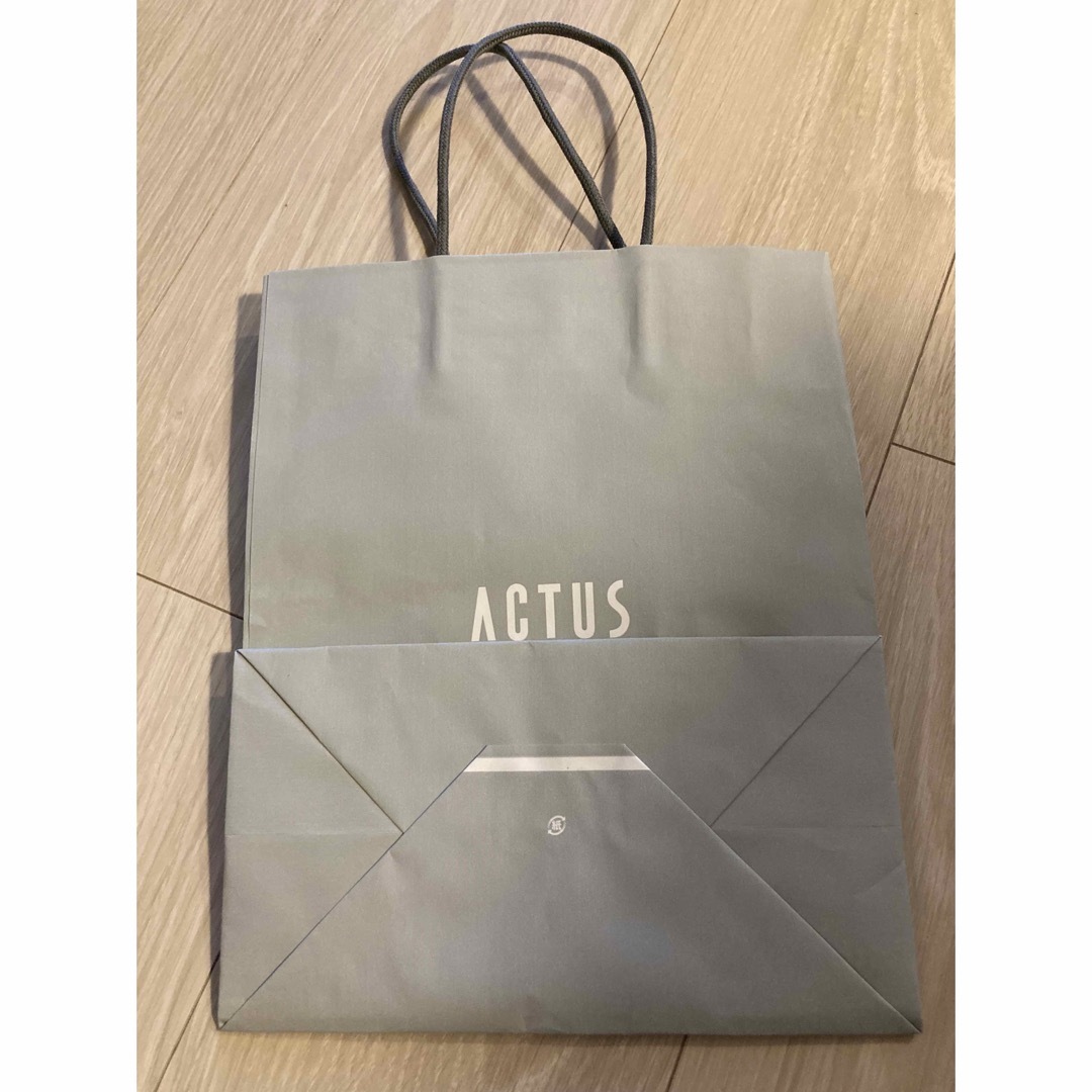 ACTUS(アクタス)のACTUS 紙袋　2枚セット レディースのバッグ(ショップ袋)の商品写真