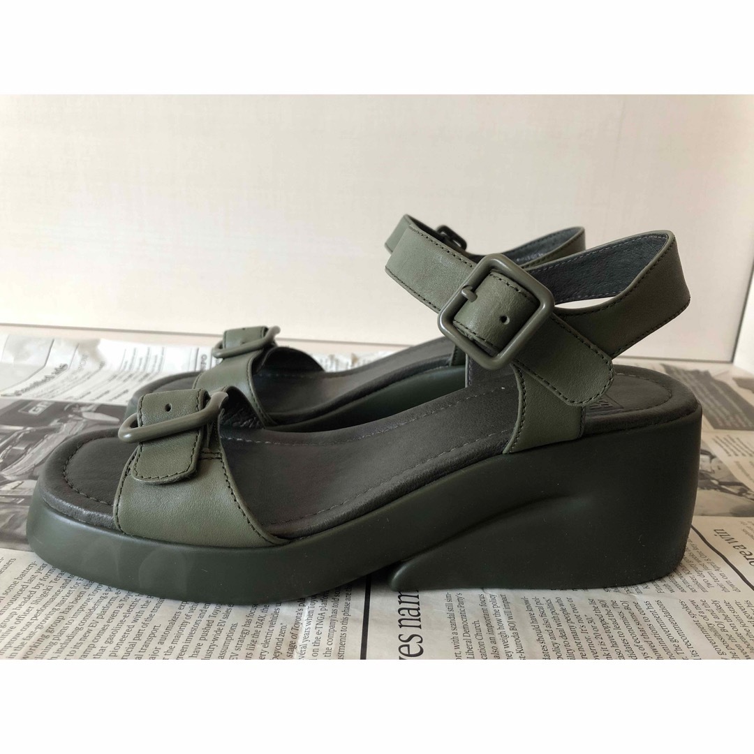 CAMPER(カンペール)のカンペール  Kaahカー　サンダル 色:カーキ サイズ38(24cm) レディースの靴/シューズ(サンダル)の商品写真