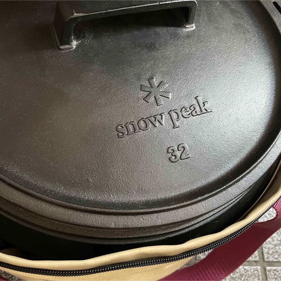 Snow Peak(スノーピーク)のsnow peak雪峰 和鉄 オーブン ポット ぶんぶく 32 セット スポーツ/アウトドアのアウトドア(調理器具)の商品写真