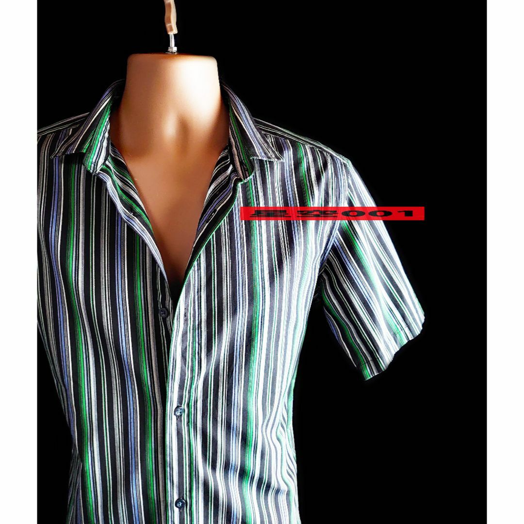 TORNADO MART(トルネードマート)の美品 TORNADOMART 紺 緑 ストライプ 半袖シャツ トルネードマート メンズのトップス(シャツ)の商品写真
