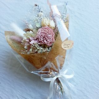 癒しの花束(ლ˘╰╯˘).。.:*♡　プリザーブドフラワー　ドライフラワー(プリザーブドフラワー)