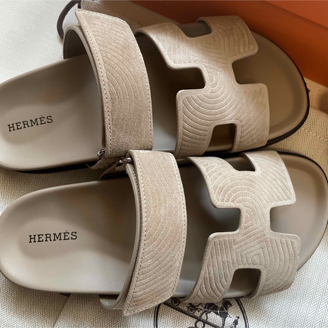 Hermes(エルメス)のHERMES エルメス サンダル シプレ CHYPRES サンダル ベージュ38 レディースの靴/シューズ(サンダル)の商品写真