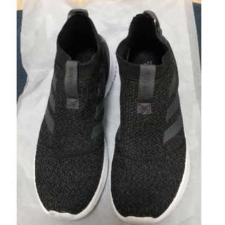 adidas(スニーカー)のフリマアイテム一覧 adidas(スニーカー)のフリマアイテム一覧