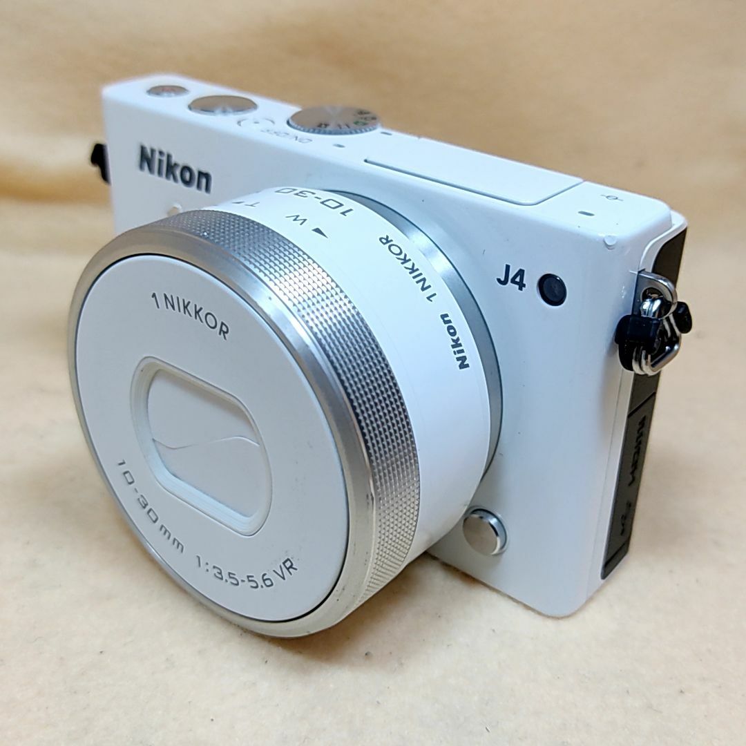 ★スマホ転送★最小最軽量★ミラーレス Nikon 1 J4 標準レンズ ホワイト 1