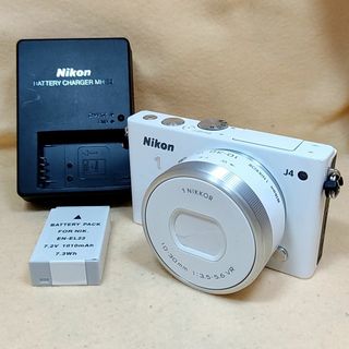 ニコン(Nikon)の★スマホ転送★最小最軽量★ミラーレス Nikon 1 J4 標準レンズ ホワイト(ミラーレス一眼)