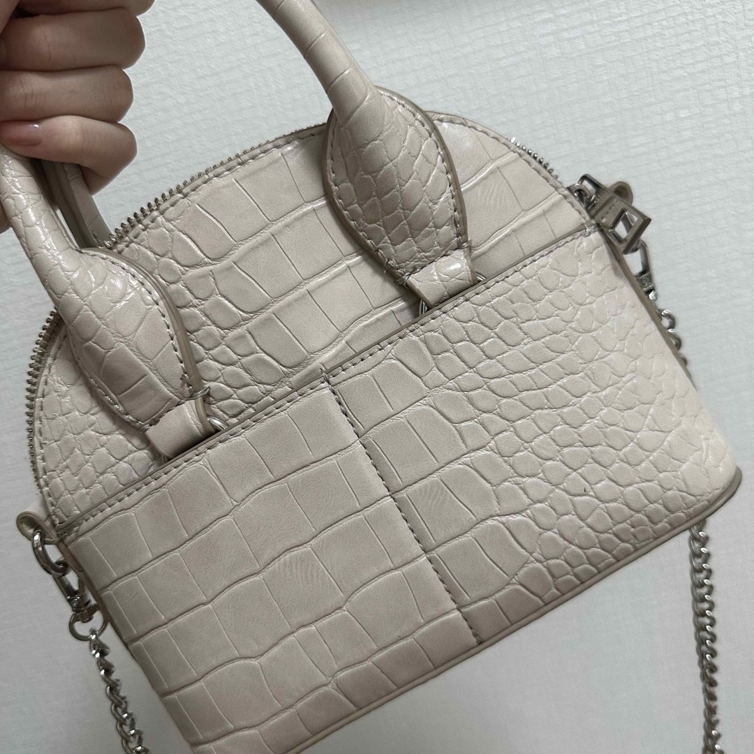 zara ショルダーバッグ ホワイト