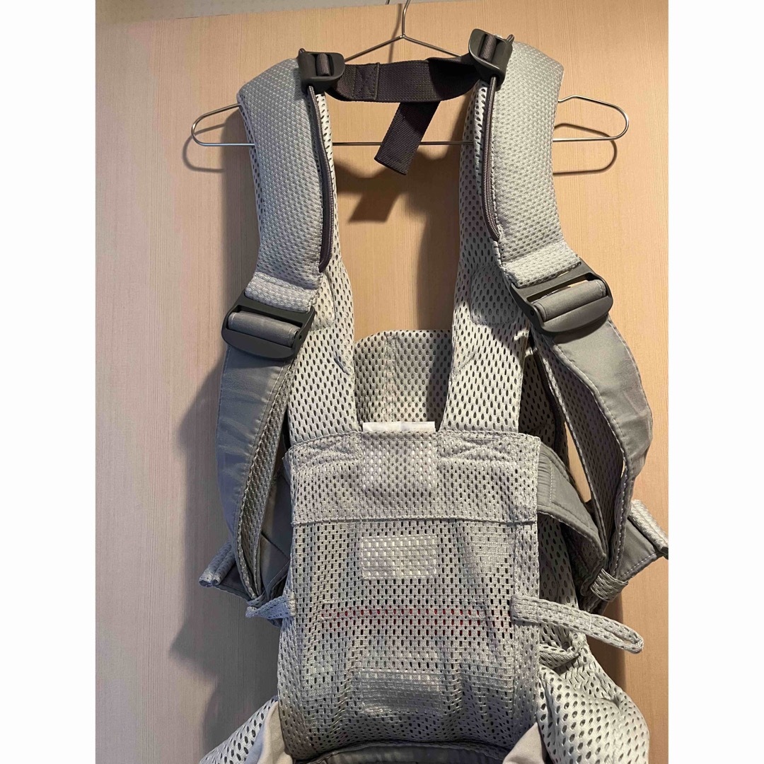 BABYBJORN(ベビービョルン)のベビービョルン　ワンカイ　メッシュ　ベビー用品 キッズ/ベビー/マタニティの外出/移動用品(抱っこひも/おんぶひも)の商品写真