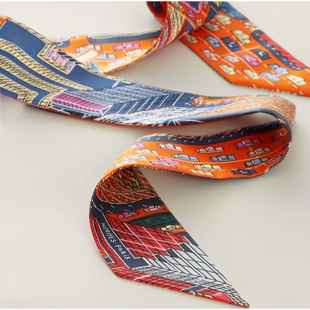 Hermes - エルメス HERMES ツイリー《Pantin City》新品未使用の通販
